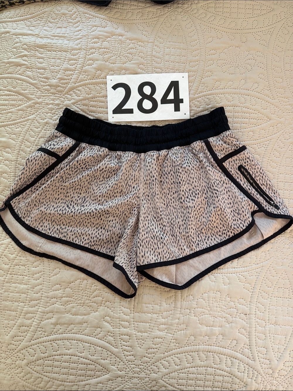 lululemon athletica Light Gray Printed Athletic Shorts with Black Trim 4” inseam